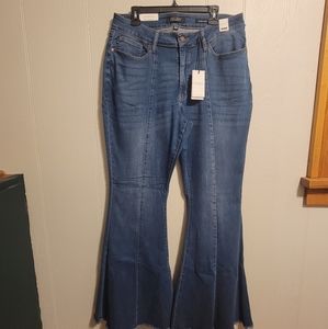 NWT Judy Blue High Waist Super Flare Jeans Super Stretch Raw Hem, size 18
